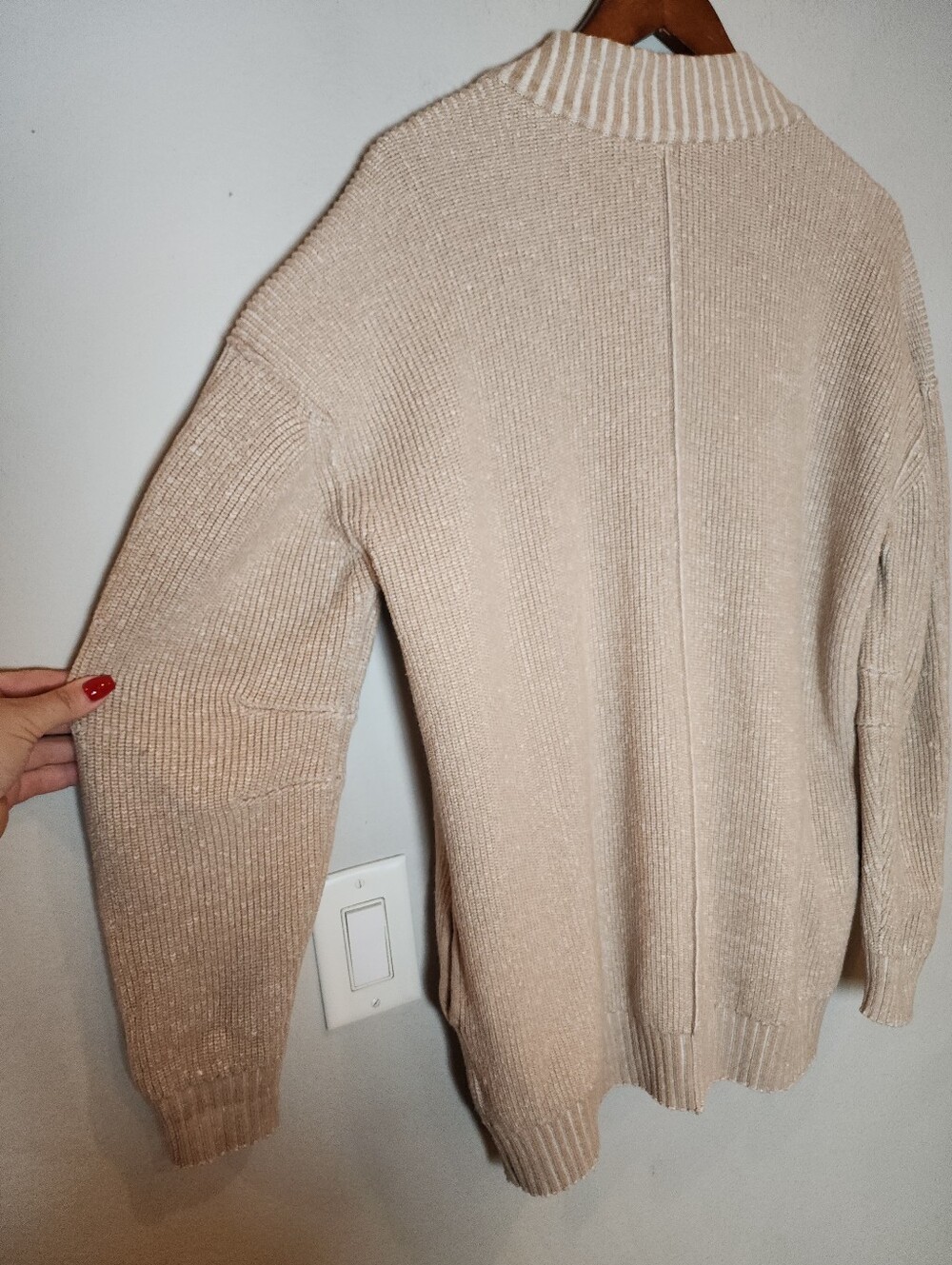 Free People Beige Button V-neck Knit Sweater Cardigan Pockets Small Oversized - Picture 9 of 16